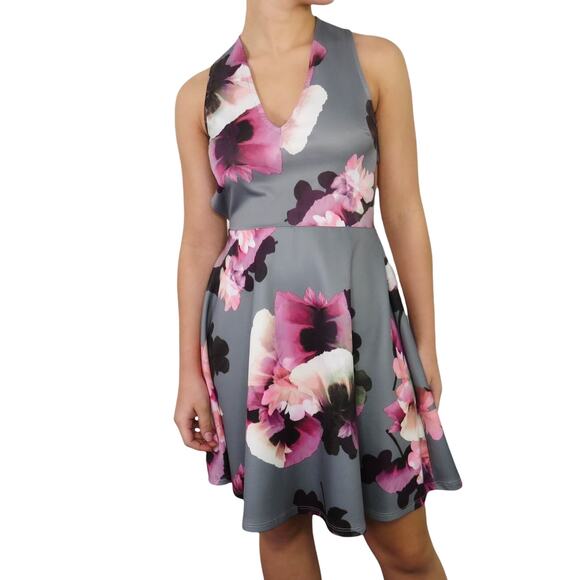 Charlotte Russe Purple Floral Plunge Neck Open Back Mini Cocktail Dress Small - Picture 1 of 6